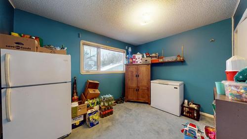 1900 Caldwell Road, Cranbrook, BC - Indoor Photo Showing Laundry Room