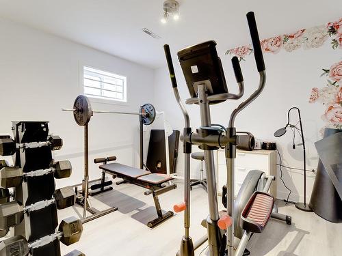 Chambre Ã Â coucher - 1315 Rue Balmoral, Longueuil (Saint-Hubert), QC - Indoor Photo Showing Gym Room