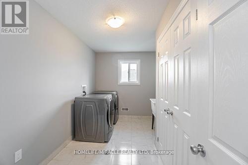 28 Everton Drive, Guelph, ON - Indoor Photo Showing Laundry Room