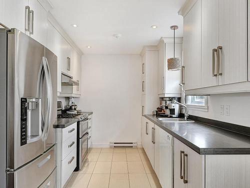 Cuisine - 2460 Crois. De Mons, Clarenceville, QC - Indoor Photo Showing Kitchen With Upgraded Kitchen