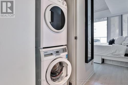 801 - 60 Colborne Street, Toronto, ON - Indoor Photo Showing Laundry Room