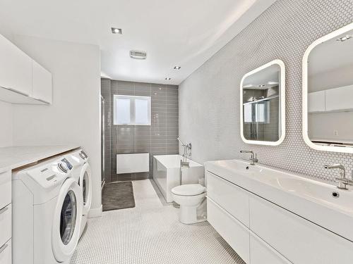 Salle de bains - 648 Place Roussin, Joliette, QC - Indoor Photo Showing Laundry Room