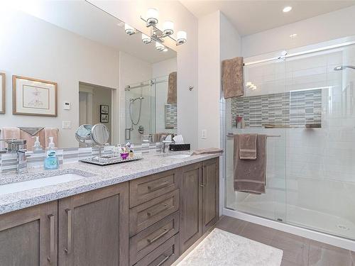 521 Elevation Pointe Terr, Colwood, BC - Indoor Photo Showing Bathroom
