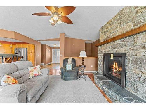 1950 13 Street, Salmon Arm, BC - Indoor Photo Showing Living Room With Fireplace
