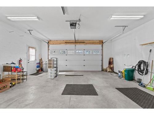 1950 13 Street, Salmon Arm, BC - Indoor Photo Showing Garage