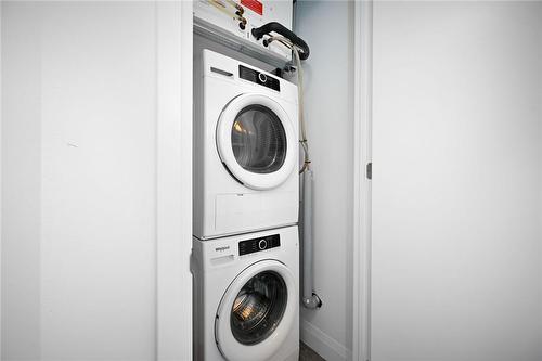 1 Redfern Avenue|Unit #221, Hamilton, ON - Indoor Photo Showing Laundry Room