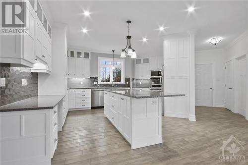 7241 Franktown Road, Richmond, ON - Indoor Photo Showing Kitchen With Upgraded Kitchen