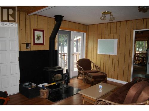 5268 Machete Lake Road, Bridge Lake, BC - Indoor Photo Showing Other Room
