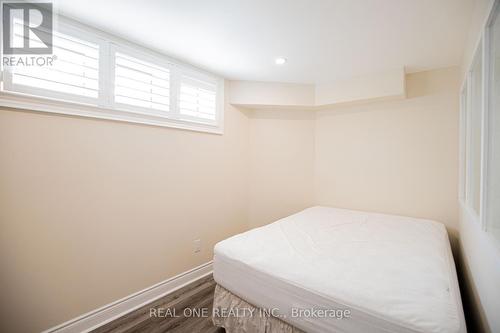 93 High St W, Mississauga, ON - Indoor Photo Showing Bedroom