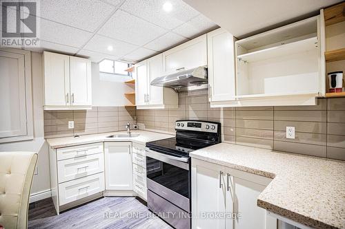 93 High St W, Mississauga, ON - Indoor Photo Showing Kitchen