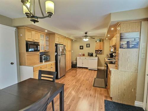 Kitchen - 17  - 17B Rue Notre-Dame E., Lorrainville, QC - Indoor Photo Showing Kitchen