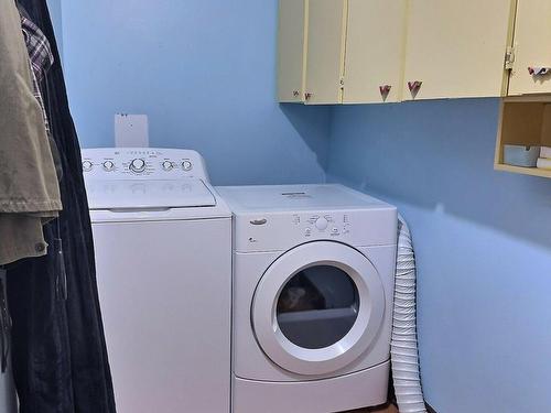 Salle de lavage - 17  - 17B Rue Notre-Dame E., Lorrainville, QC - Indoor Photo Showing Laundry Room