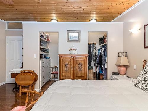 91 Bald Eagle Cres, Bowser, BC - Indoor Photo Showing Bedroom