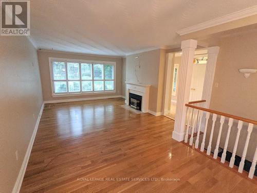 1602 Lincolnshire Boulevard, Mississauga, ON - Indoor With Fireplace