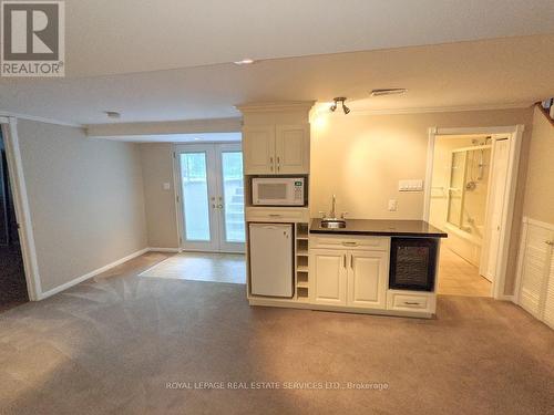 1602 Lincolnshire Boulevard, Mississauga, ON - Indoor Photo Showing Other Room