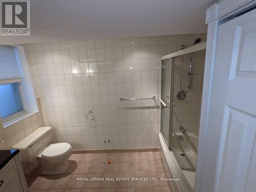 1602 Lincolnshire Boulevard, Mississauga, ON - Indoor Photo Showing Bathroom