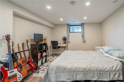 39 Dunsdon Street, Brantford, ON - Indoor Photo Showing Bedroom