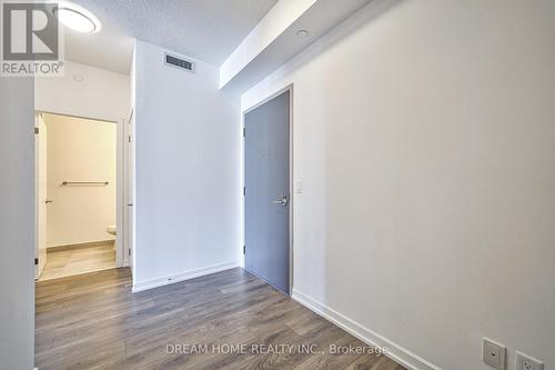 #2004 -32 Forest Manor Rd, Toronto, ON - Indoor Photo Showing Other Room