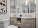 611-170 Avenue Rd, Toronto, ON  - Indoor Photo Showing Bathroom 