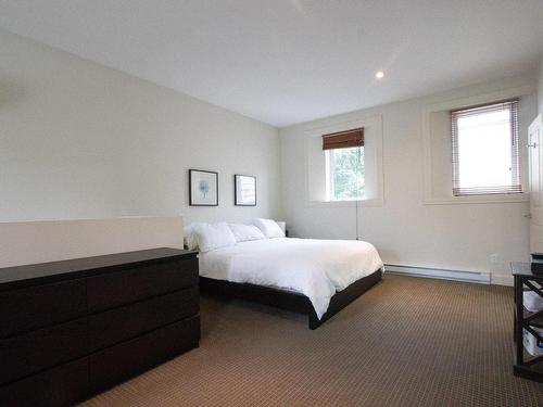 Chambre Ã  coucher principale - 78B Av. Victoria, Pointe-Claire, QC - Indoor Photo Showing Bedroom