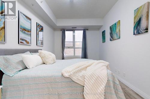 #103 -22 East Haven Dr, Toronto, ON - Indoor Photo Showing Bedroom