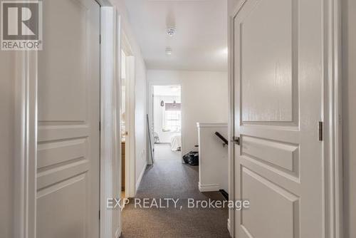 20 John Russell Lane W, Kitchener, ON - Indoor Photo Showing Other Room