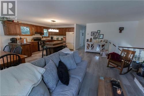 Open Concept Living - 103 Fedy Drive, Sauble Beach North, ON - Indoor Photo Showing Living Room