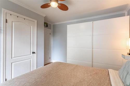 921 West 5Th Street, Hamilton, ON - Indoor Photo Showing Bedroom