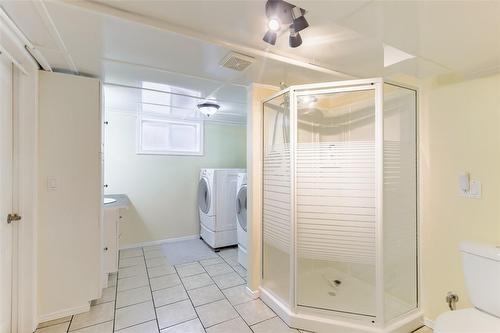 921 West 5Th Street, Hamilton, ON - Indoor Photo Showing Laundry Room