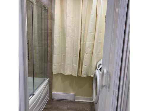 Salle de lavage - 13 4E Avenue, Boisbriand, QC - Indoor Photo Showing Bathroom