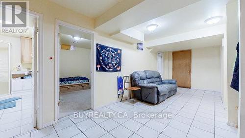 222 Westhampton Dr, Vaughan, ON - Indoor Photo Showing Other Room
