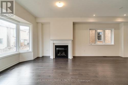 3914 Koenig Rd, Burlington, ON - Indoor Photo Showing Living Room With Fireplace