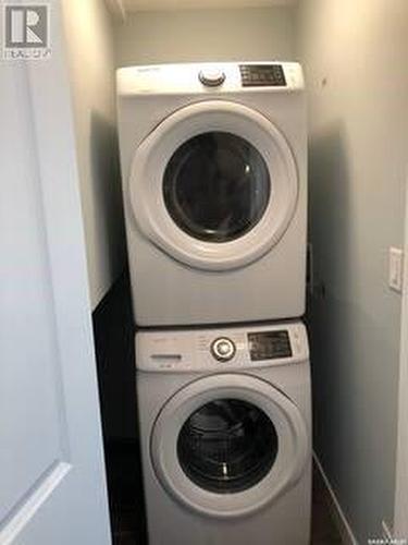 2723 Mcara Street, Regina, SK - Indoor Photo Showing Laundry Room