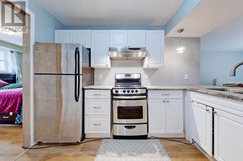 20 Ferman Dr, Guelph, ON - Indoor Photo Showing Kitchen