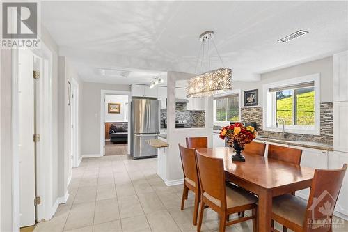 4229 Rideau Valley Drive, Ottawa, ON - Indoor Photo Showing Dining Room