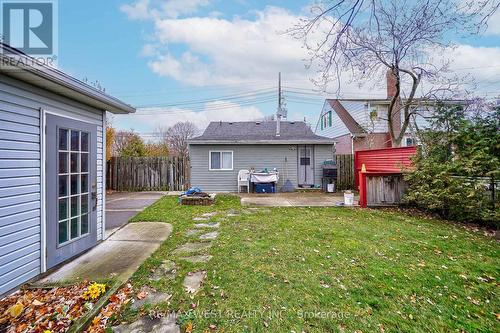 1096 Strathy Ave, Mississauga, ON - Outdoor