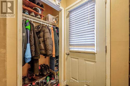 1096 Strathy Ave, Mississauga, ON - Indoor Photo Showing Other Room