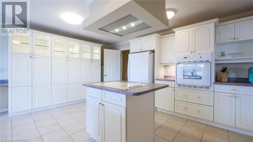 2555 3Rd Avenue W Unit# 501, Owen Sound, ON - Indoor Photo Showing Kitchen