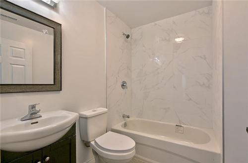 111 Gibson Avenue, Hamilton, ON - Indoor Photo Showing Bathroom