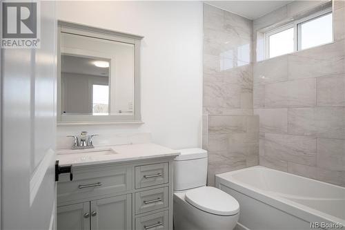 877 Millidge Avenue, Saint John, NB - Indoor Photo Showing Bathroom