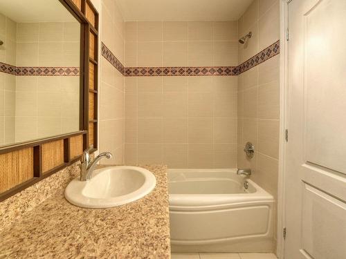 Bathroom - 105-3095 Av. Ernest-Hemingway, Montréal (Saint-Laurent), QC - Indoor Photo Showing Bathroom