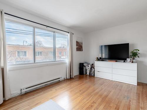 Living room - 1665 Rue Everett, Montréal (Villeray/Saint-Michel/Parc-Extension), QC 