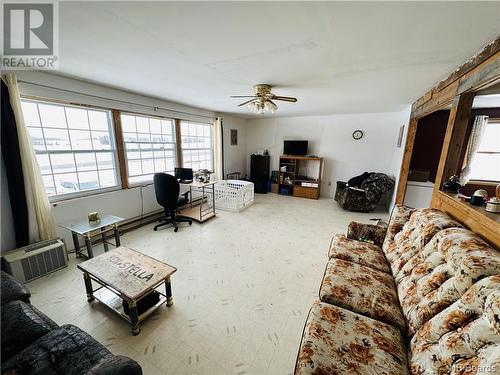 2599 550 Route, Lindsay, NB - Indoor Photo Showing Living Room