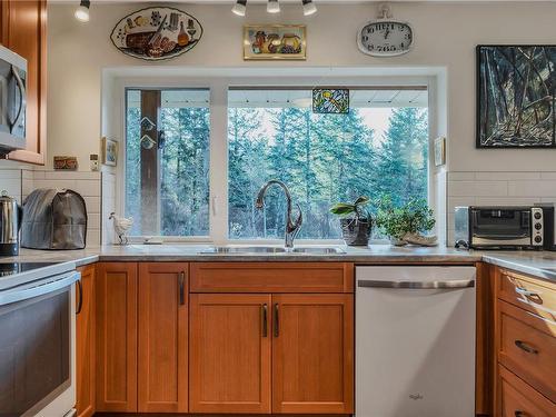 220 Irene Rd, Quadra Island, BC - Indoor Photo Showing Kitchen With Double Sink