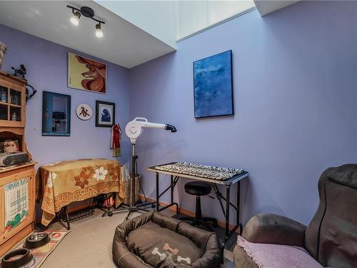 220 Irene Rd, Quadra Island, BC - Indoor Photo Showing Bedroom