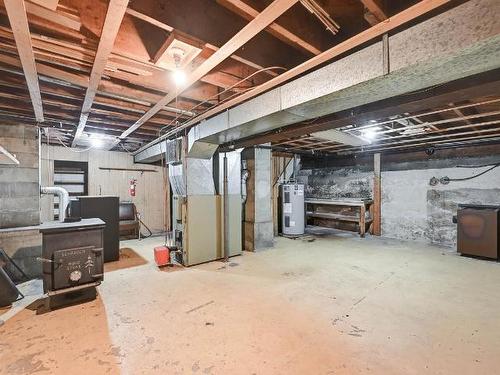 381 Vavenby Bridge Rd, Clearwater, BC - Indoor Photo Showing Basement