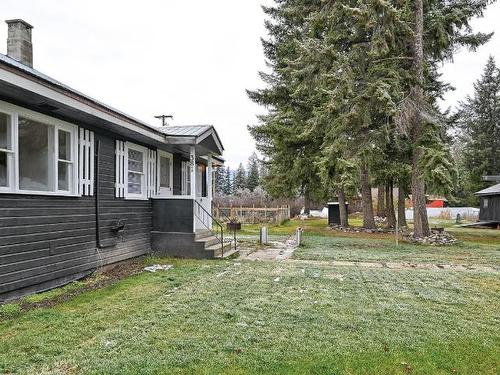381 Vavenby Bridge Rd, Clearwater, BC - Outdoor
