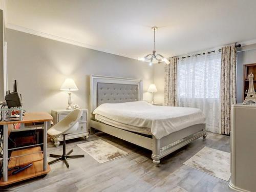 Chambre Ã  coucher principale - 308-3455 Rue Drummond, Montréal (Ville-Marie), QC - Indoor Photo Showing Bedroom