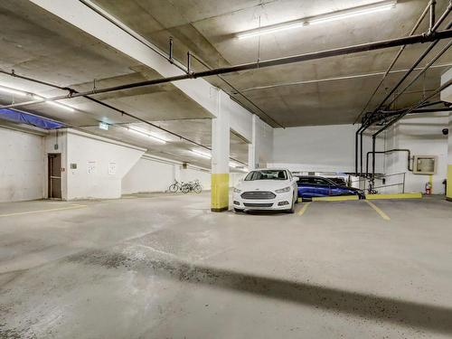 Stationnement - 308-3455 Rue Drummond, Montréal (Ville-Marie), QC - Indoor Photo Showing Garage