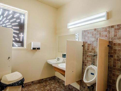 Salle de bains - 641 Rue Des Cèdres, Sainte-Sophie, QC - Indoor Photo Showing Bathroom
